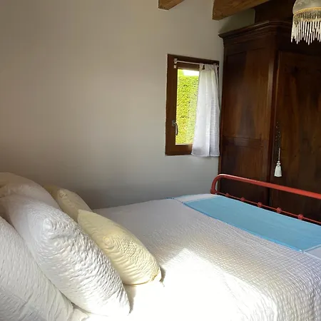 Le Chene Magique 40200 Margaux Homestay szállás *